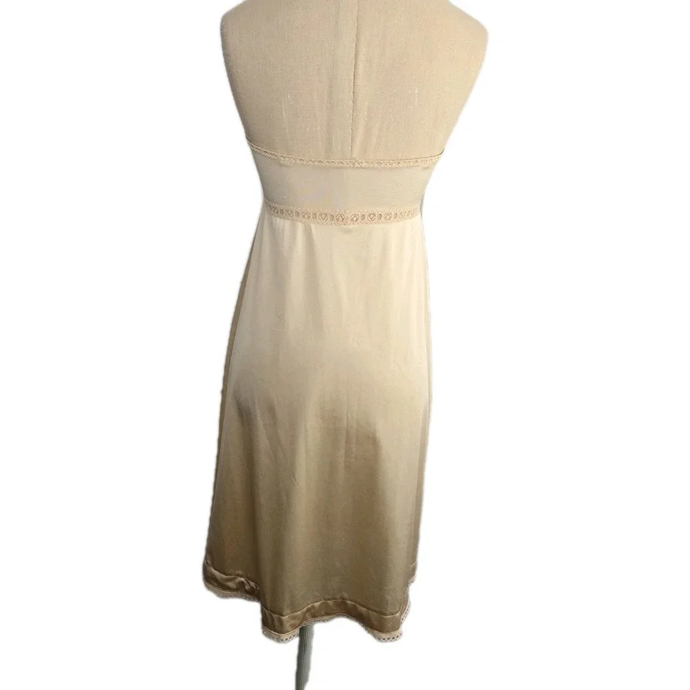 Vanity Fair Vtg Strapless Full Slip Size 34 Champagne Beige Made In USA Lingerie